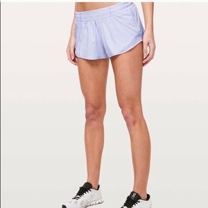 Lululemon Hotty Hot Shorts 2.5”
